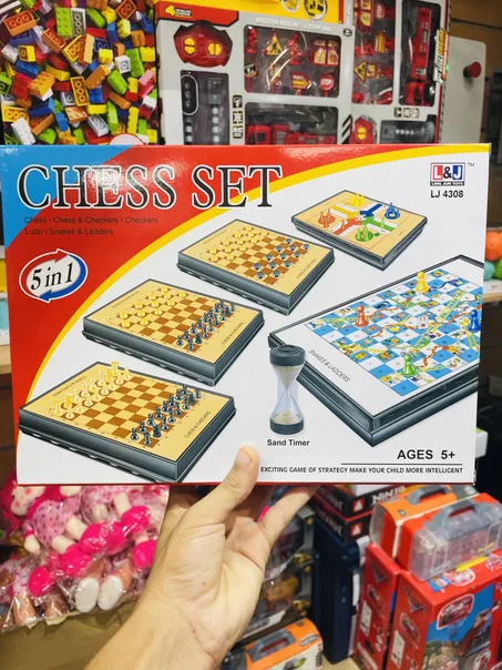 🎯 Jeu 5-en-1 : Échecs, Dames, Serpent, Parchisi & Connect4 | لعبة 5 في 1