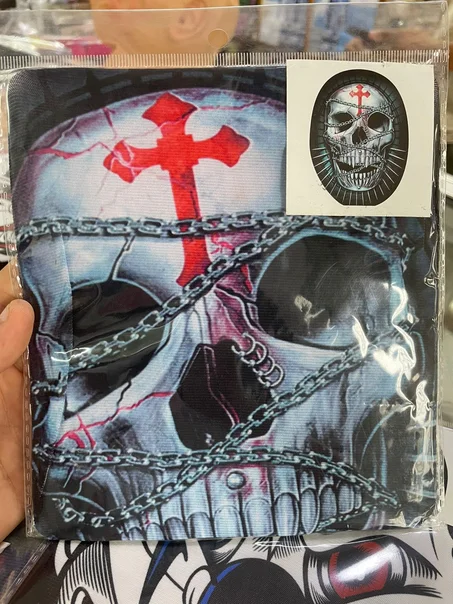 💀 كاغول الجمجمة بالسلاسل والصليب الأحمر / Cagoule Crâne Chaînes & Croix Rouge