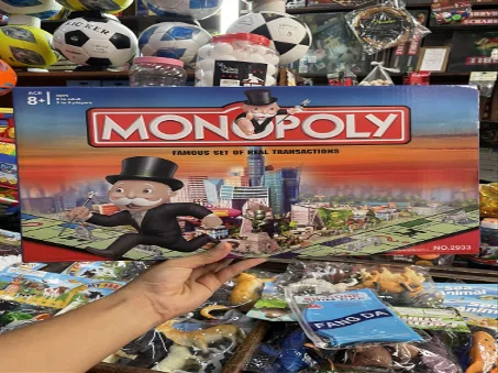 🏙️ Monopoly anglais – اللعبة ديال لفلوس و لعقار / Le jeu de l’argent et des affaires 💰