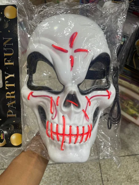 Masque LED Jomjoma White 💀 – ماسك الجمجمة البيضاء المضيئة  🎃