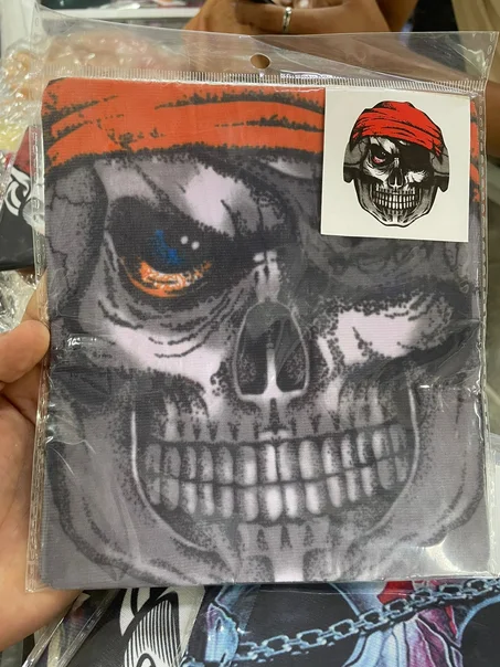 💀 كاغول الجمجمة بالقماشة الحمرا / Cagoule Crâne Pirate Rouge