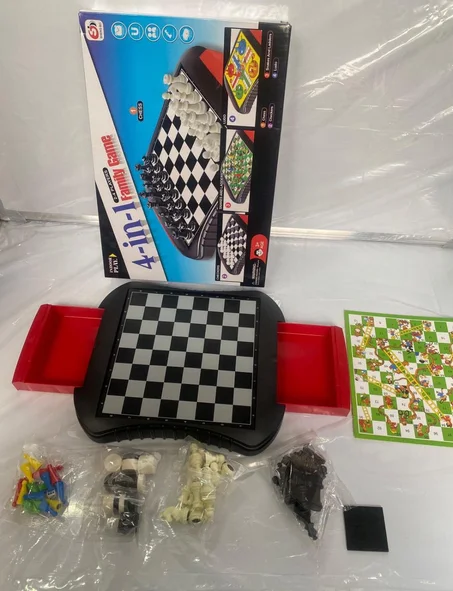 🎯 اللعبة العائلية 4 فـ 1 – Jeu de société 4 en 1 | شطرنج ♟️ + لودو 🎲 + السلم والحية 🐍 + الداما 🔴⚫ | المتعة و التحدي فـ دارك 👨‍👩‍👧‍👦