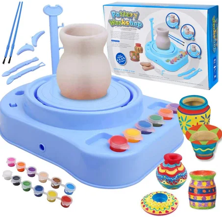 🎨 Pottery Workshop – ورشة صناعة الفخار للاطفال والمهتمين بالفن