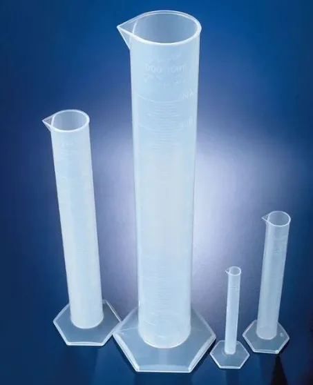 Eprouvette en plastique 500 ml