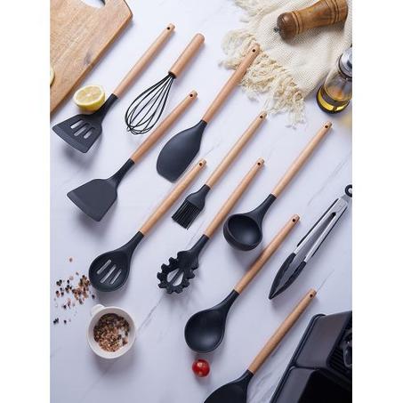مجموعة ادوات مطبخ 19 قطعة بمقبض خشبي