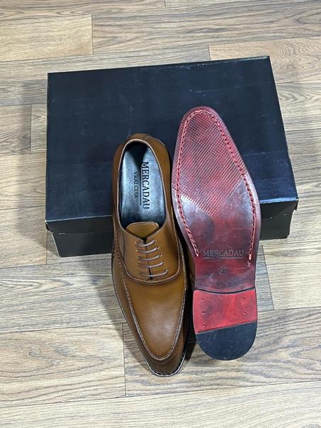 chaussure en cuire r à&-