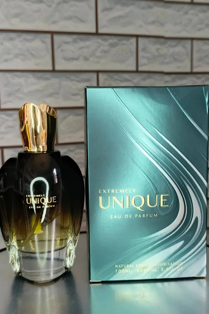Extremely Unique Eau de Parfum de Fragrance World