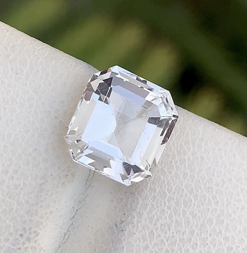 VVS No Treatment 2.90 Ct Natural Aquamarine