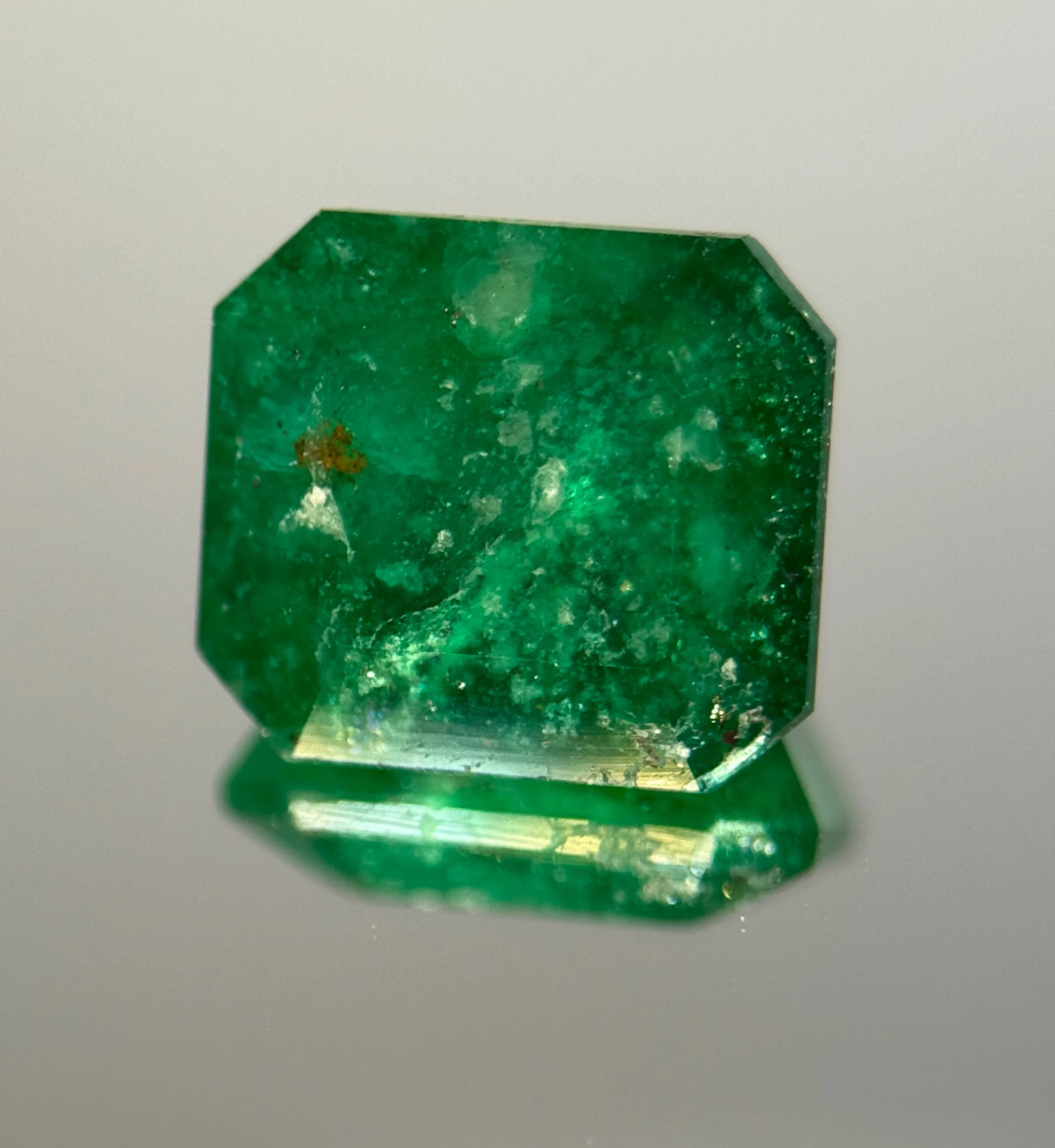 4.05 CT Natural Emerald, Included with No Treatment Vivid Green