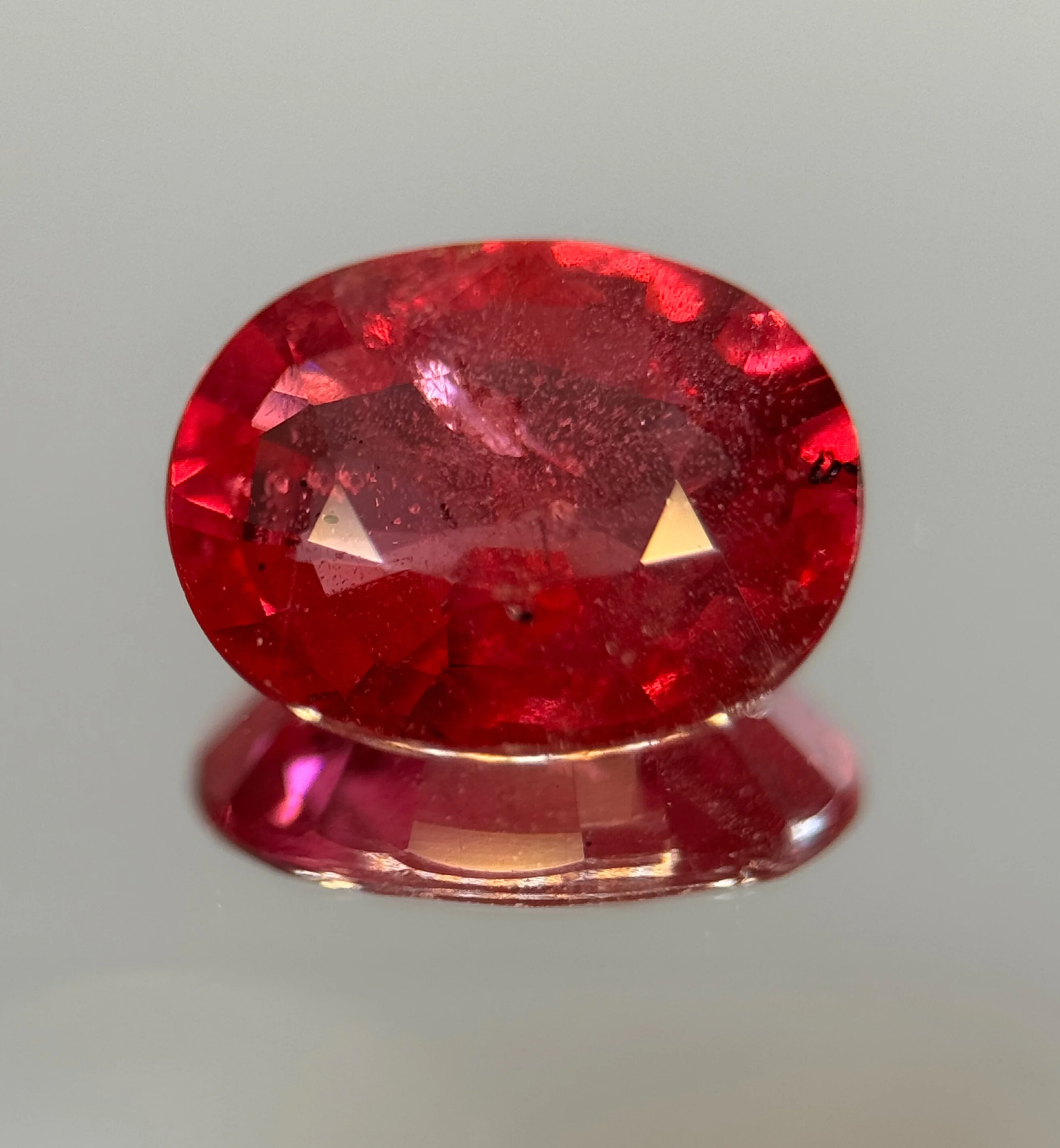 1.93 Ct Natural Purplish Pink Rhodolite Garnet - Srilanka