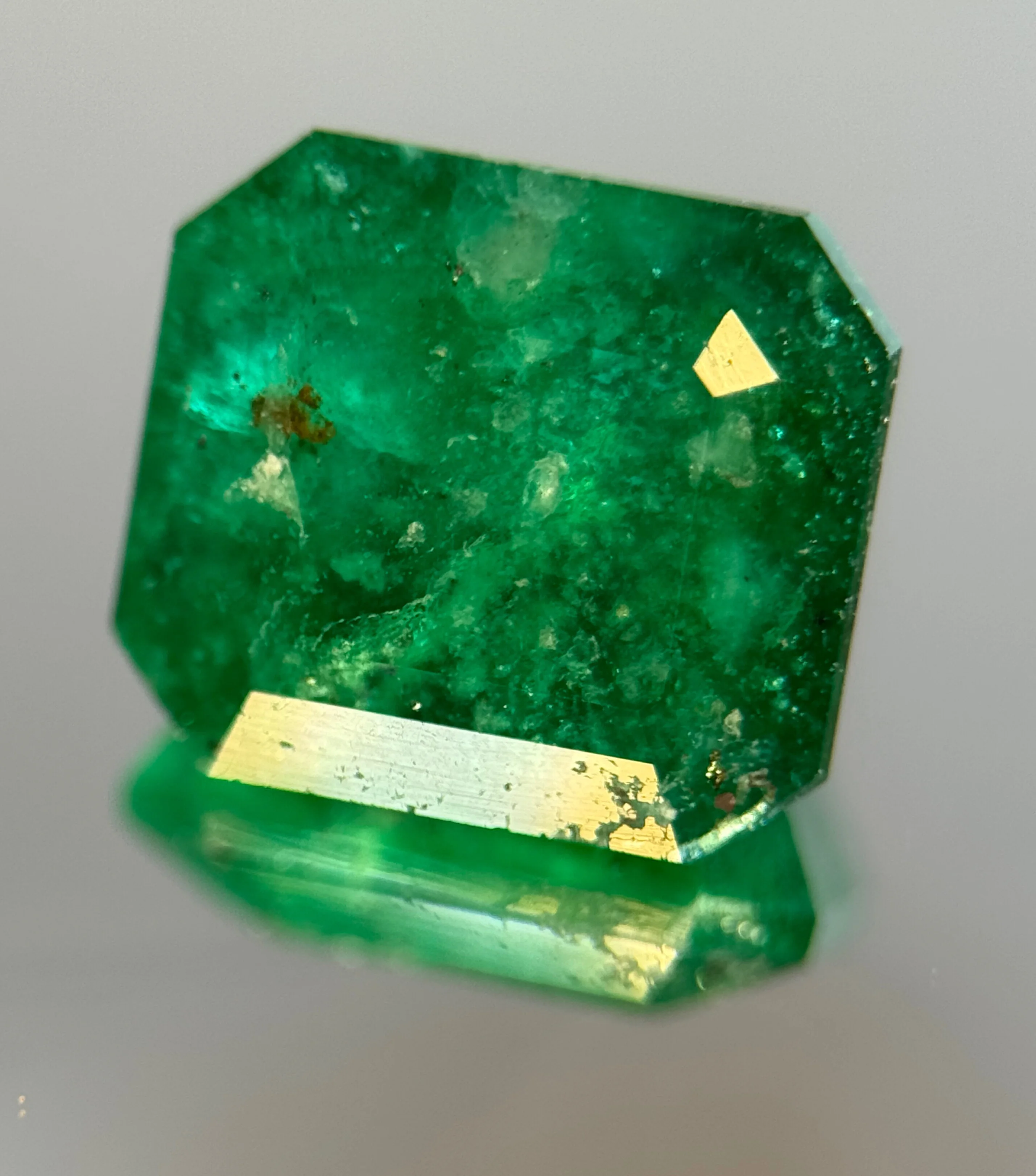 4.05 CT Natural Emerald, Included with No Treatment Vivid Green