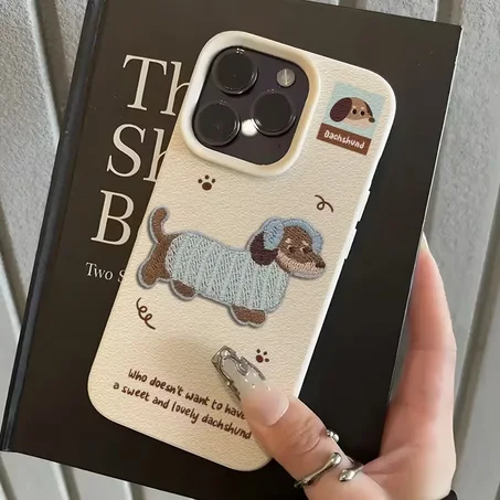Cute Dachshund iPhone Case – Soft Cartoon Dog Design | Cozy & Aesthetic Cover 🤍📱