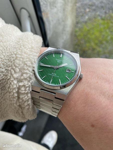 ساعة للرجال Montre  très bon qualité