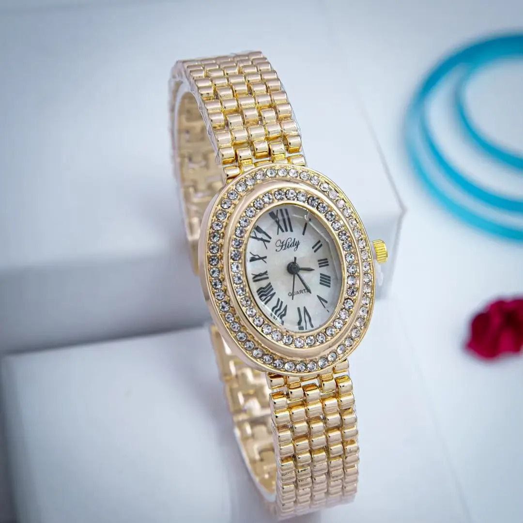 ساعات نسائيه متنوعة