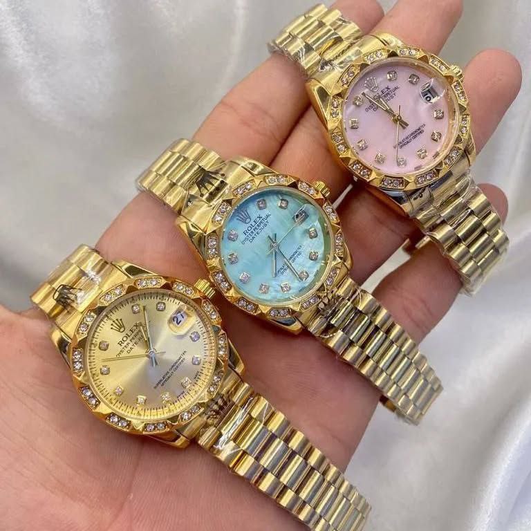 ساعة نسائية رائعة