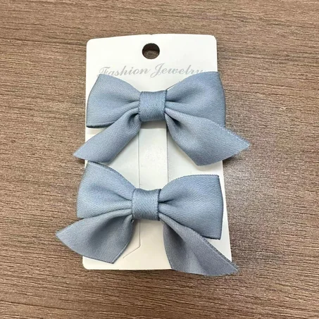 ✨Set de 2 Pinces à cheveux nœud papillon gris clair✨