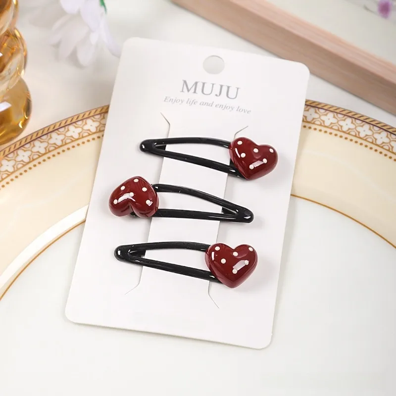 ⬛​❤️​🥰​✨​Pack de 3 pinces noire avec ornement rouge "Cœur"⬛​❤️​🥰​✨