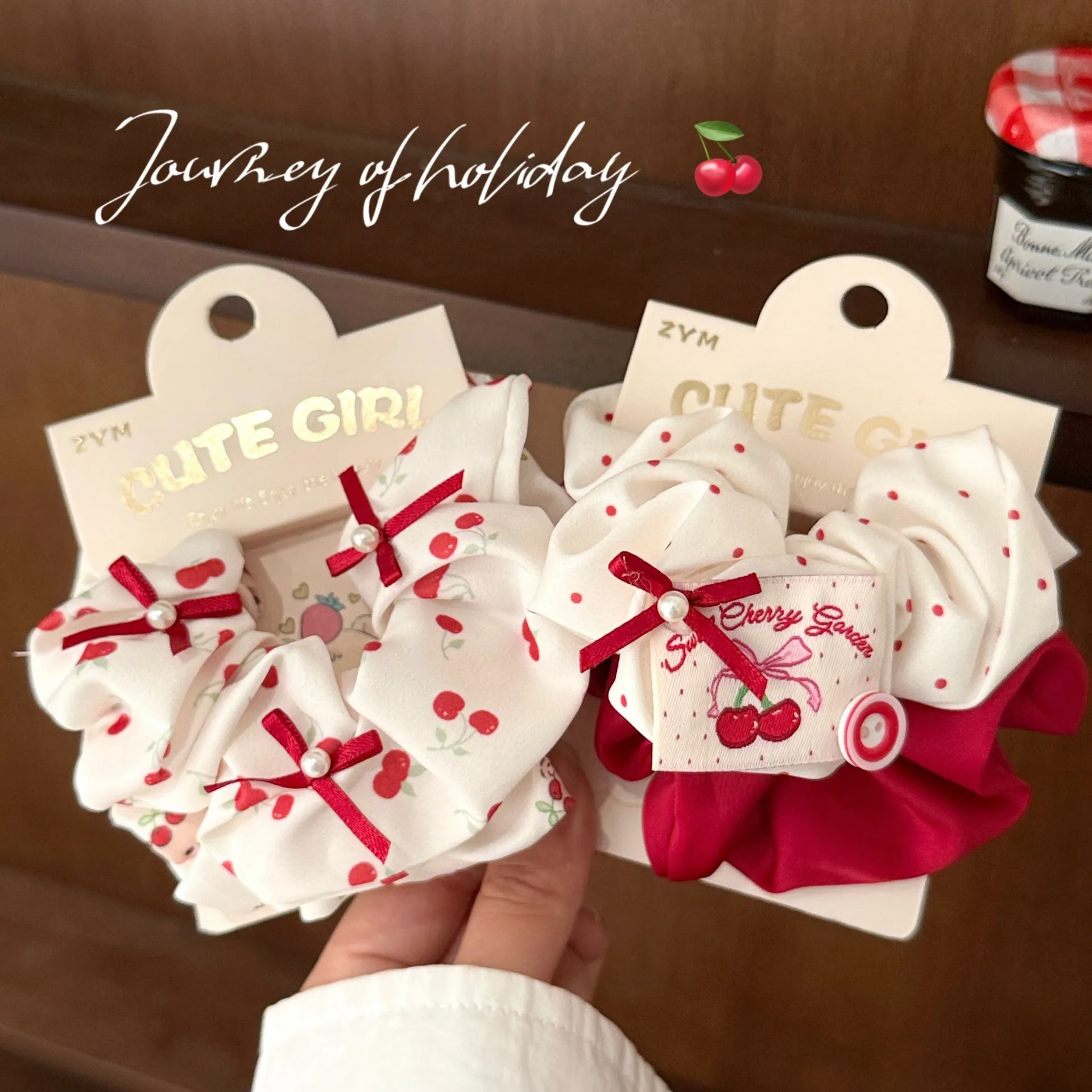 💖​💓​🍒​🥰Pack de 2 grands chouchous assortis rouge blanc imprimé "Cerises"💖​💓​🍒​🥰