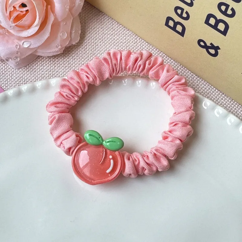 ✨🍑​✨​💛​Chouchou froncé en tissu rose avec ornement "Pêche" 🍑​✨​💛