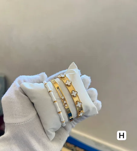 انسومبل براسلي ثلاثي القطع