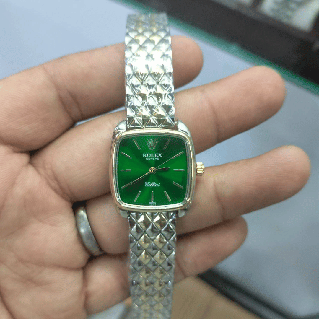 الموديل الأول