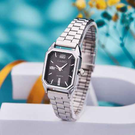 الموديل السادس