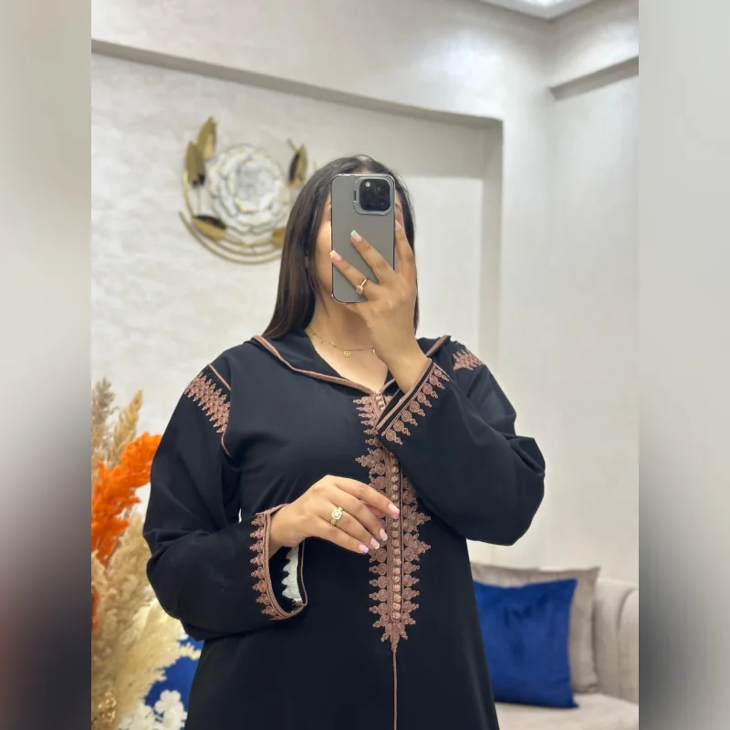 جلابة عصرية مريحة وانيقة