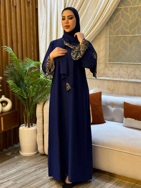 "Abaya avec Foulard