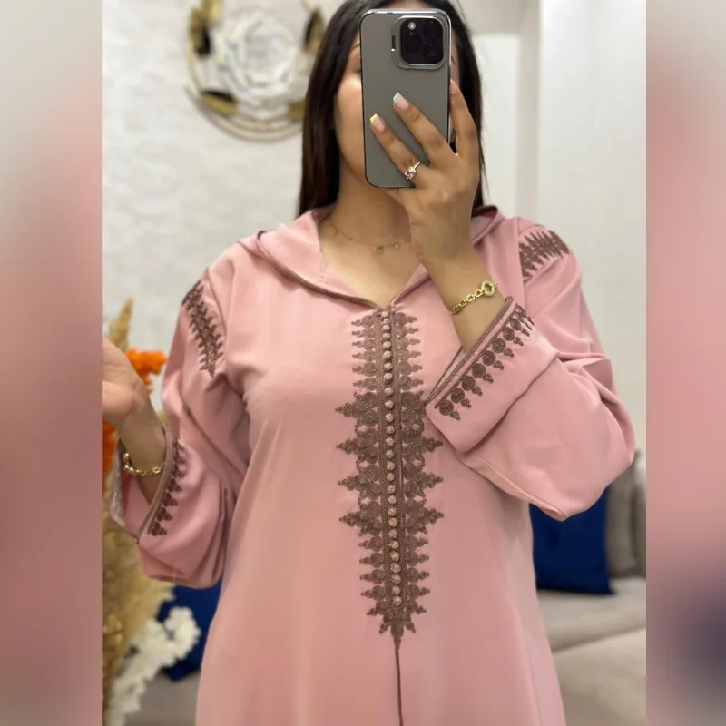 جلابة عصرية مريحة وانيقة