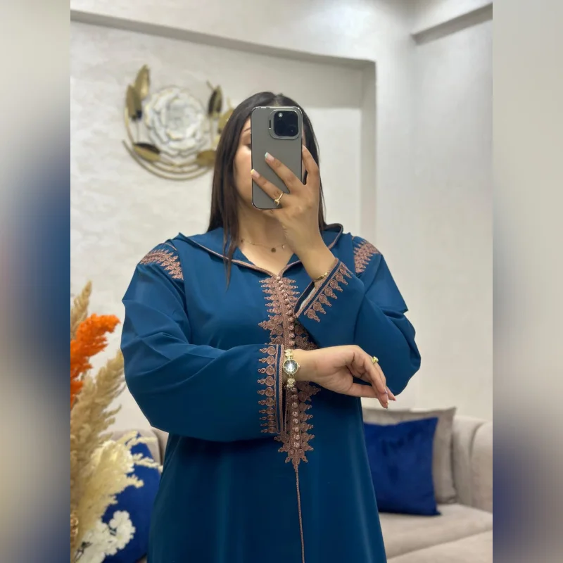 جلابة عصرية مريحة وانيقة