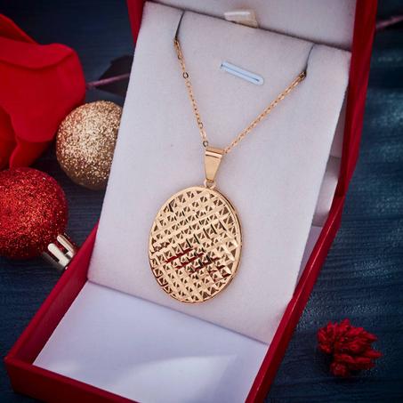 قلادة نسائية أنيقة وراقية