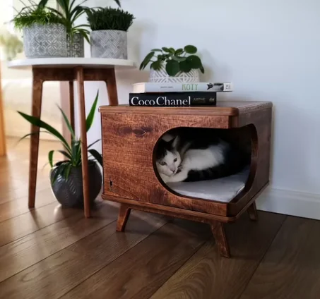 CAT HOUSE