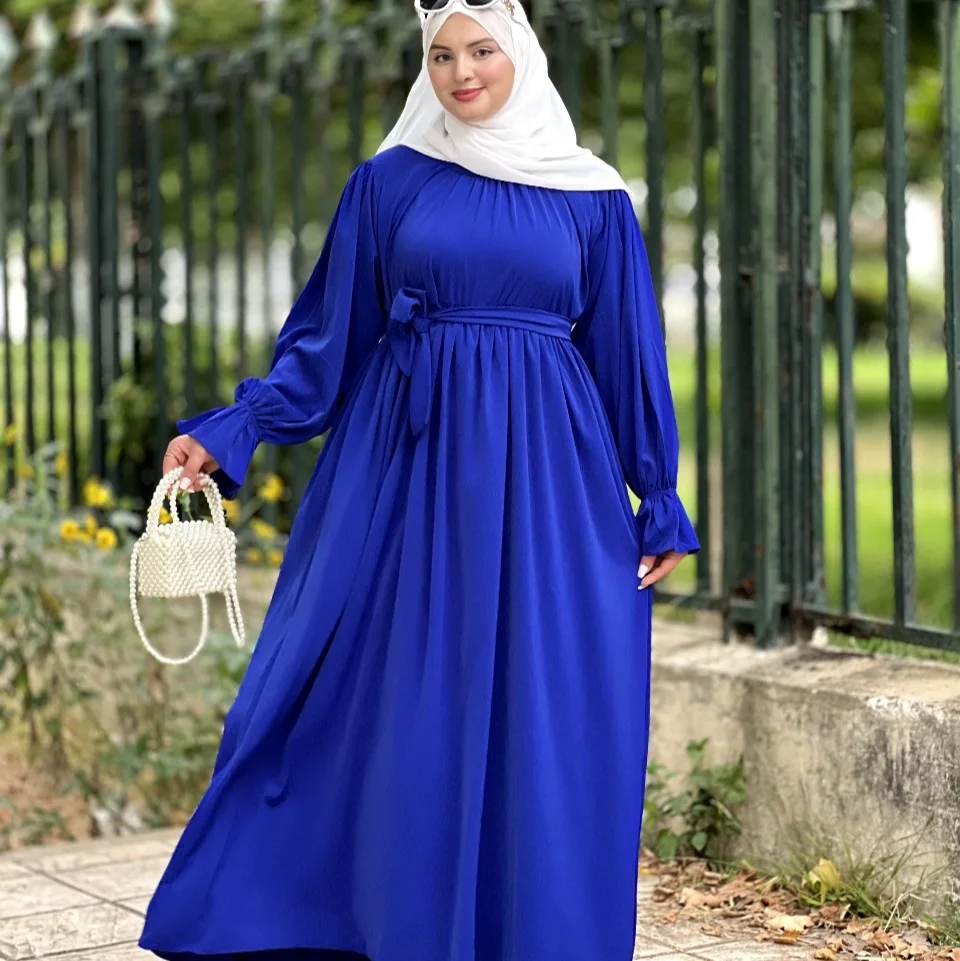 فستان عليا مع الحزام