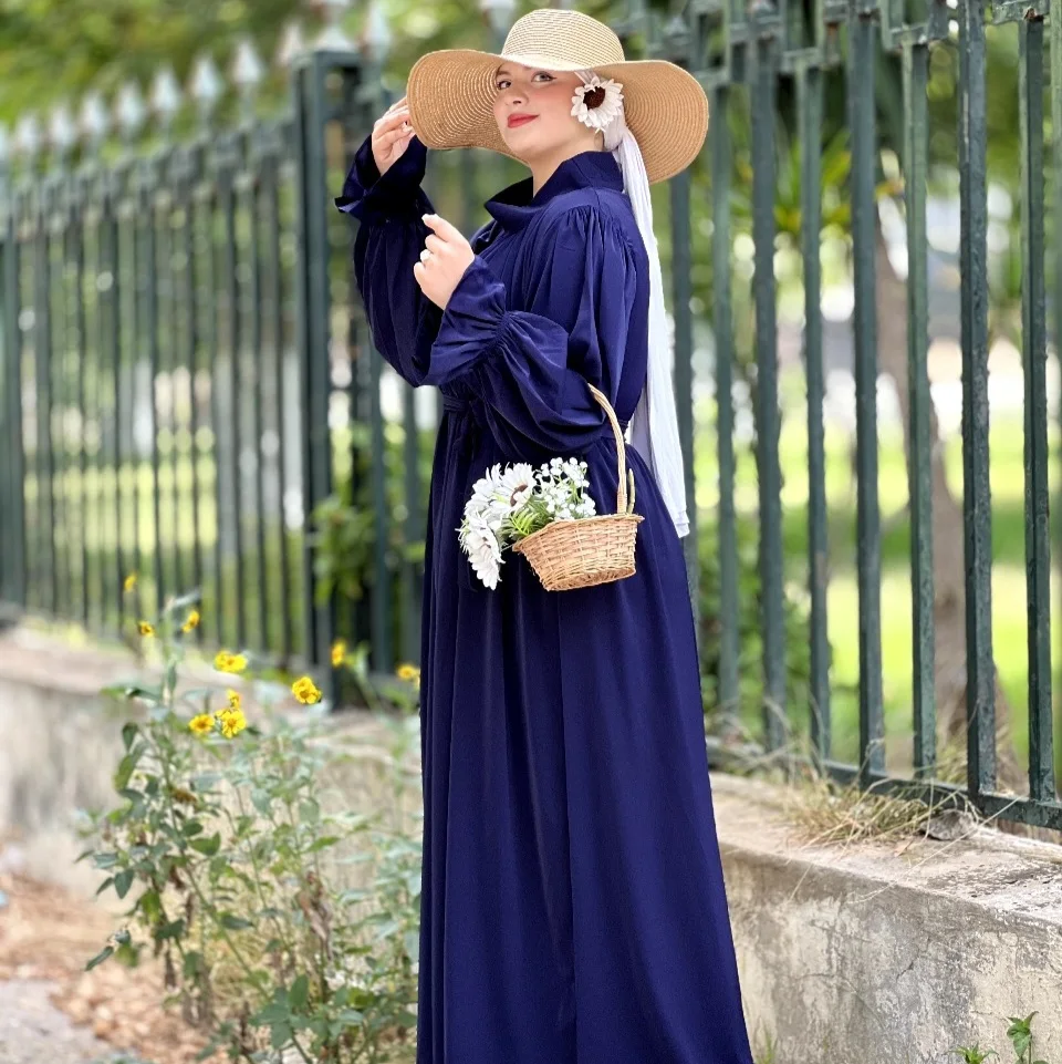 فستان عليا مع الحزام