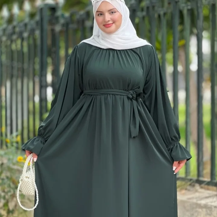فستان عليا مع الحزام