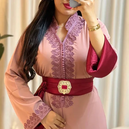 قفطان مع مضمة