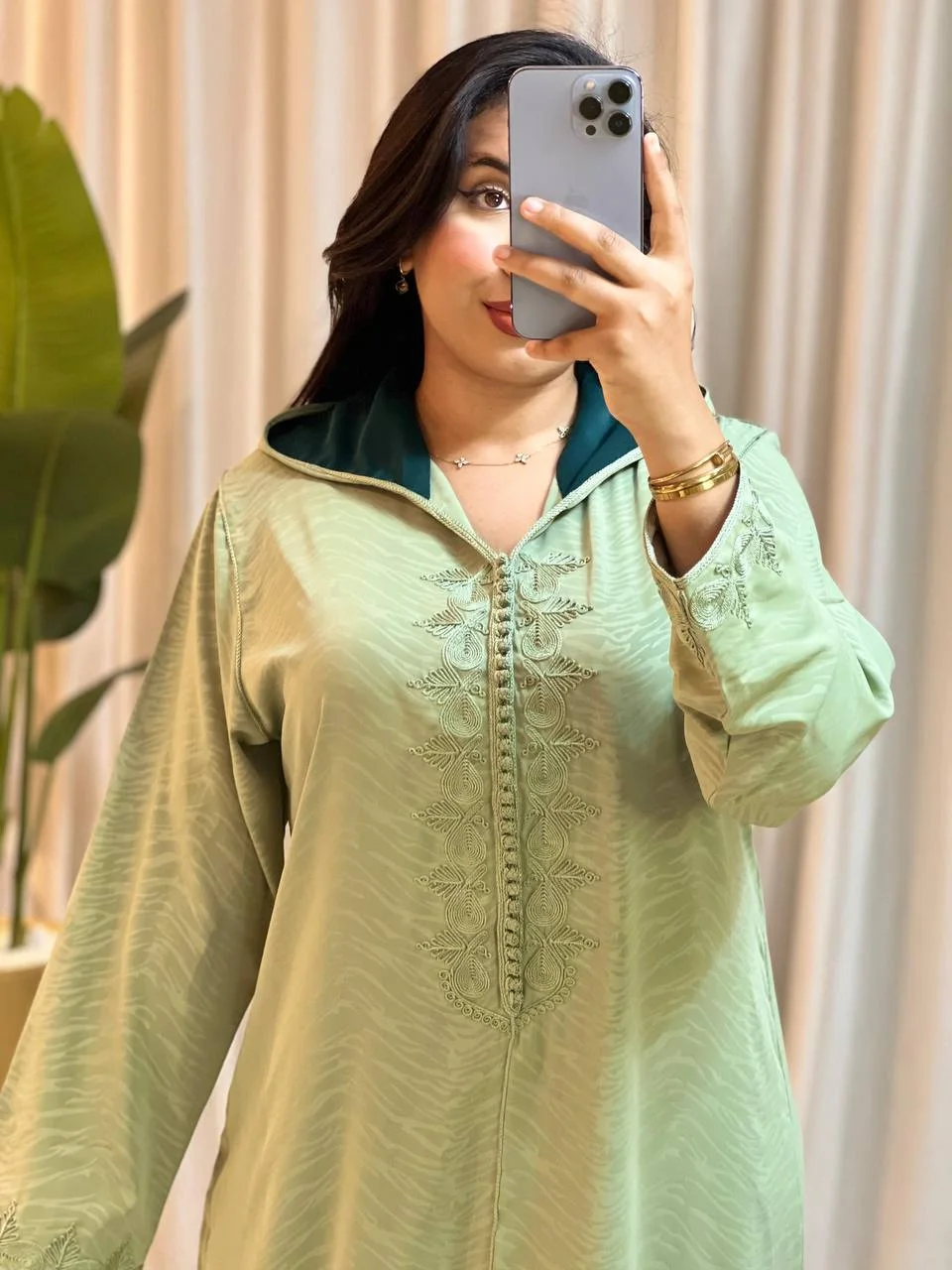 بيسطاج