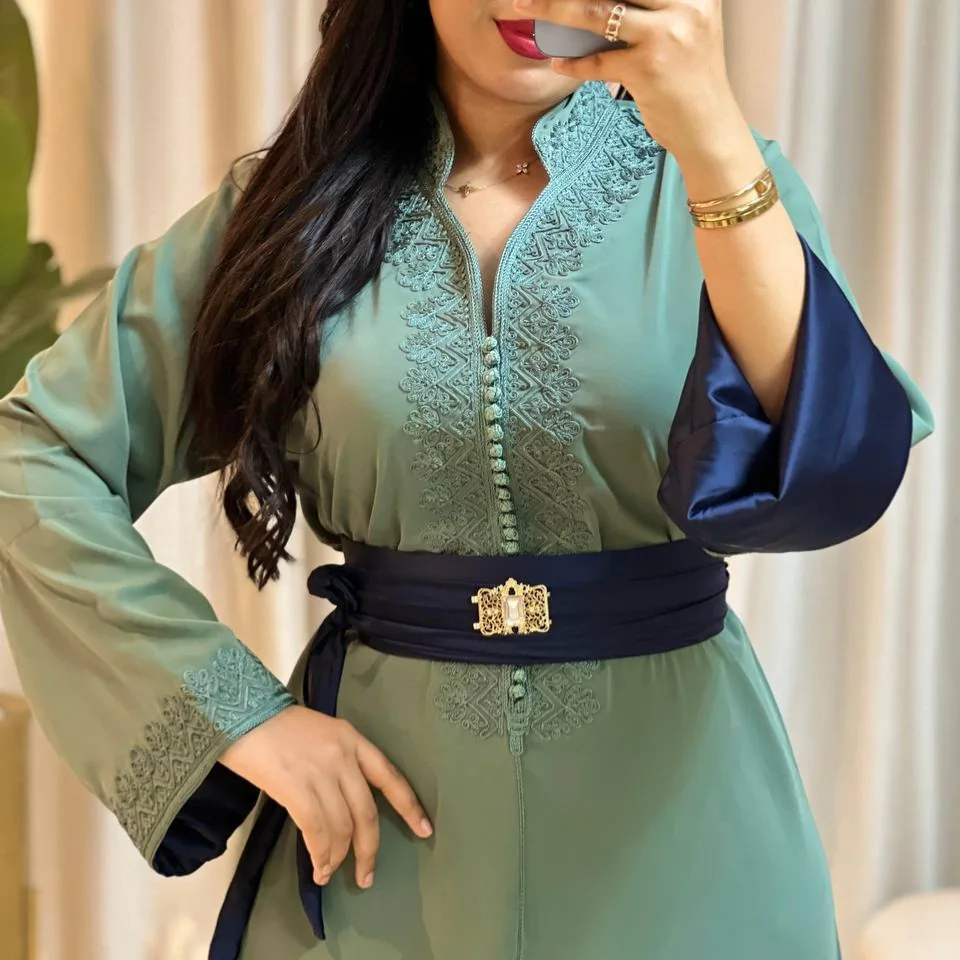 اخضر