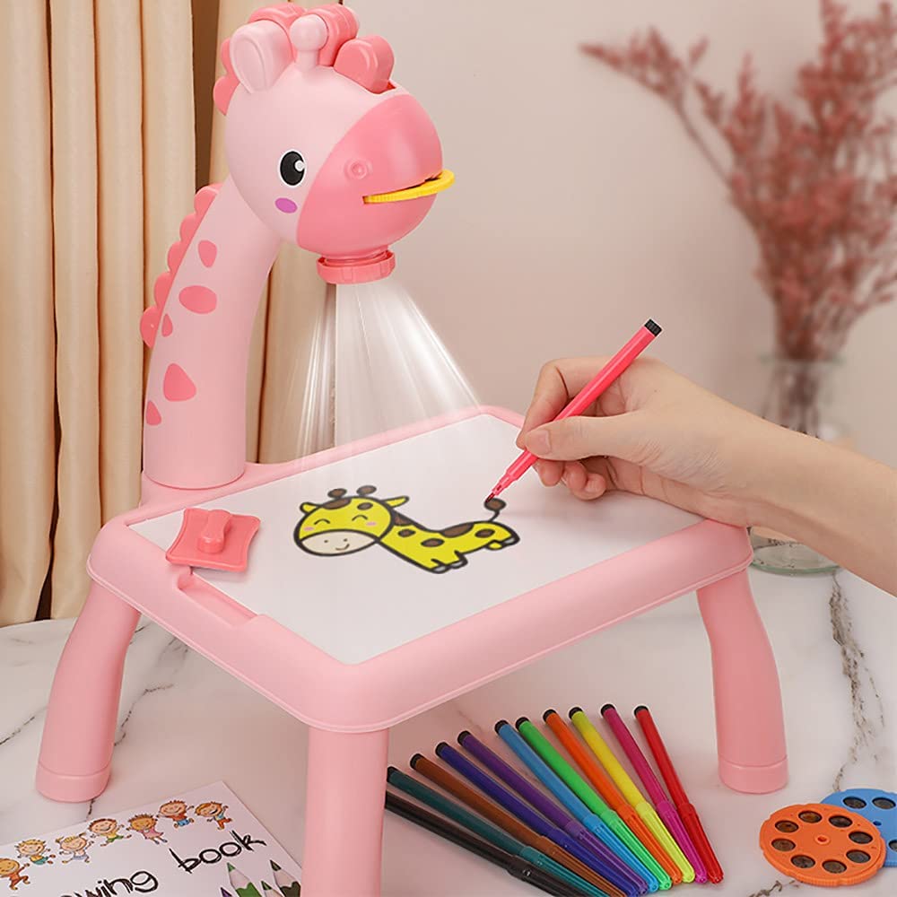 طاولة رسم فنية بجهاز عرض ضوئي