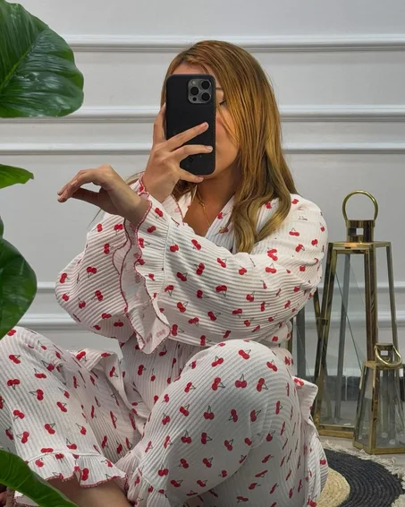 Pyjama lost cherry
