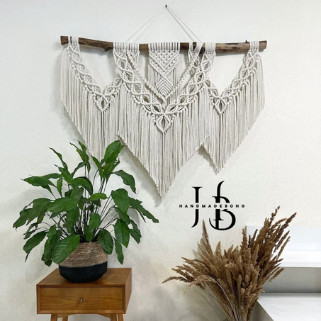 "ديكور حائط بوهيمي منسوج يدوياً بحرفية عالية وأناقة فريدة لإضفاء لمسة فنية مميزة على منزلك قياس حجم كبير"