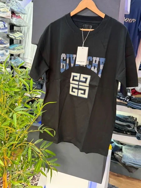 Tshirt noir Givency