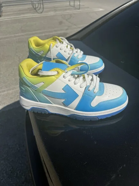 Sneakers Out Of Office – Édition Dégradé Bleu et Jaune