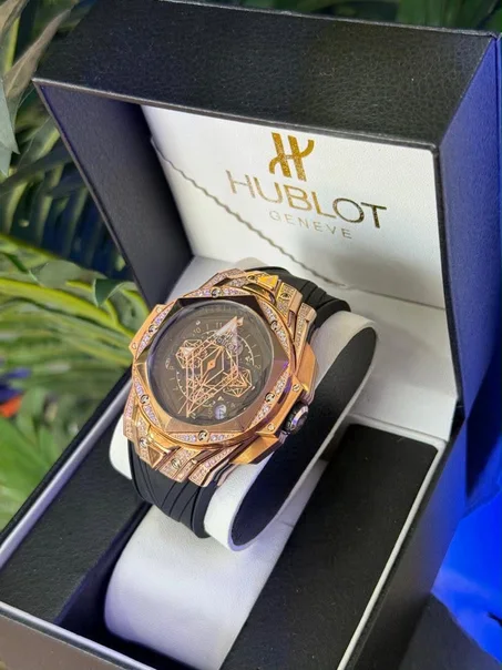 Hublot Big Bang Sang Bleu II King Gold Pavé,