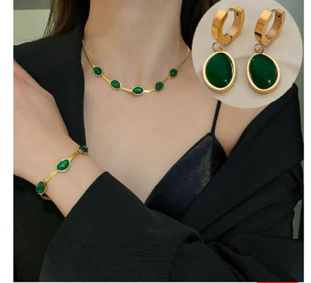 قلادة الزمرد للنساء، طراز رائع وعصري