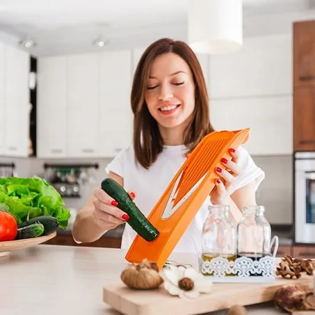 قطاعة خضروات متعددة الاستخدامات