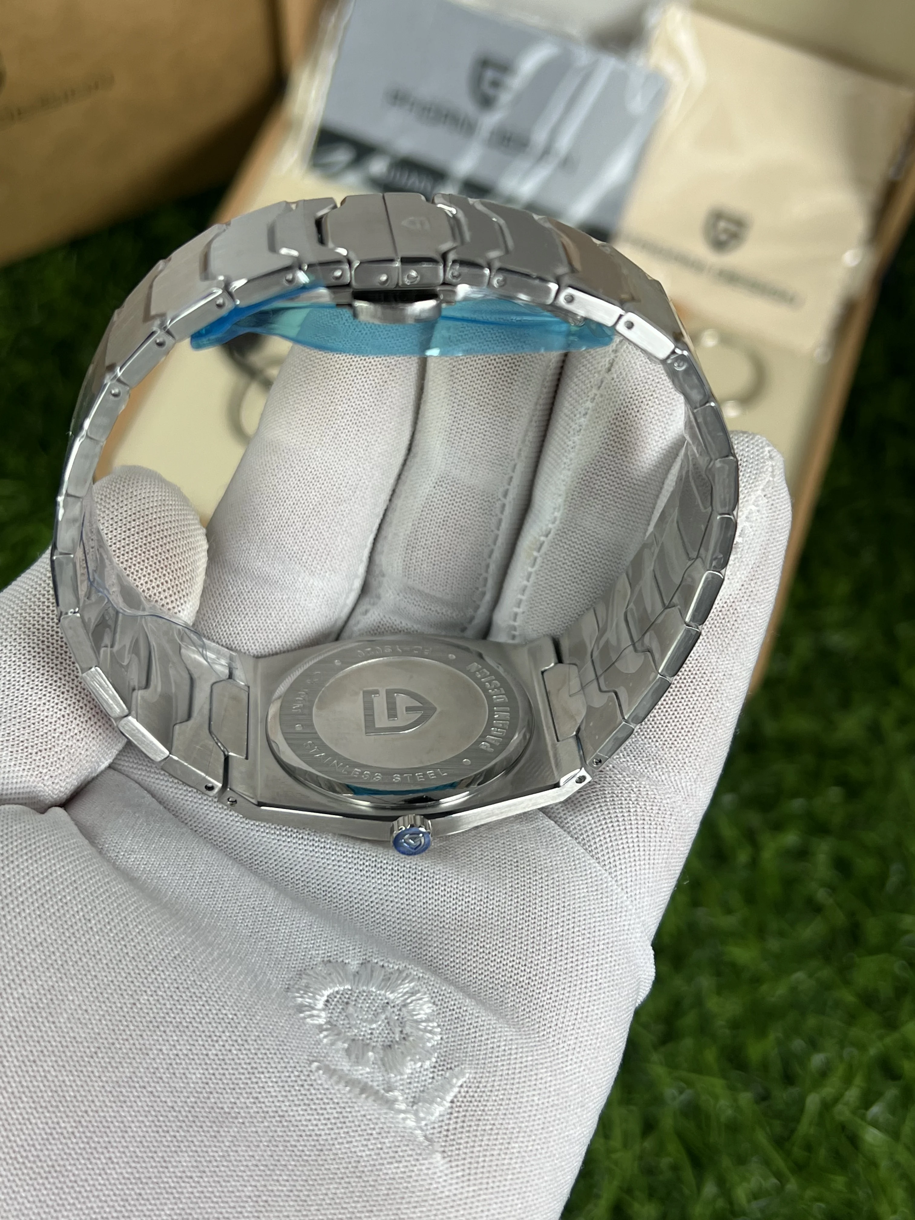 Pagani Design 7MM Ultra Mince Minimaliste Hommes Montres à Quartz, Verre de Saphir en Acier Inoxydable Montre-Bracelet, 100M étanche Lumineux Japon Mouvement