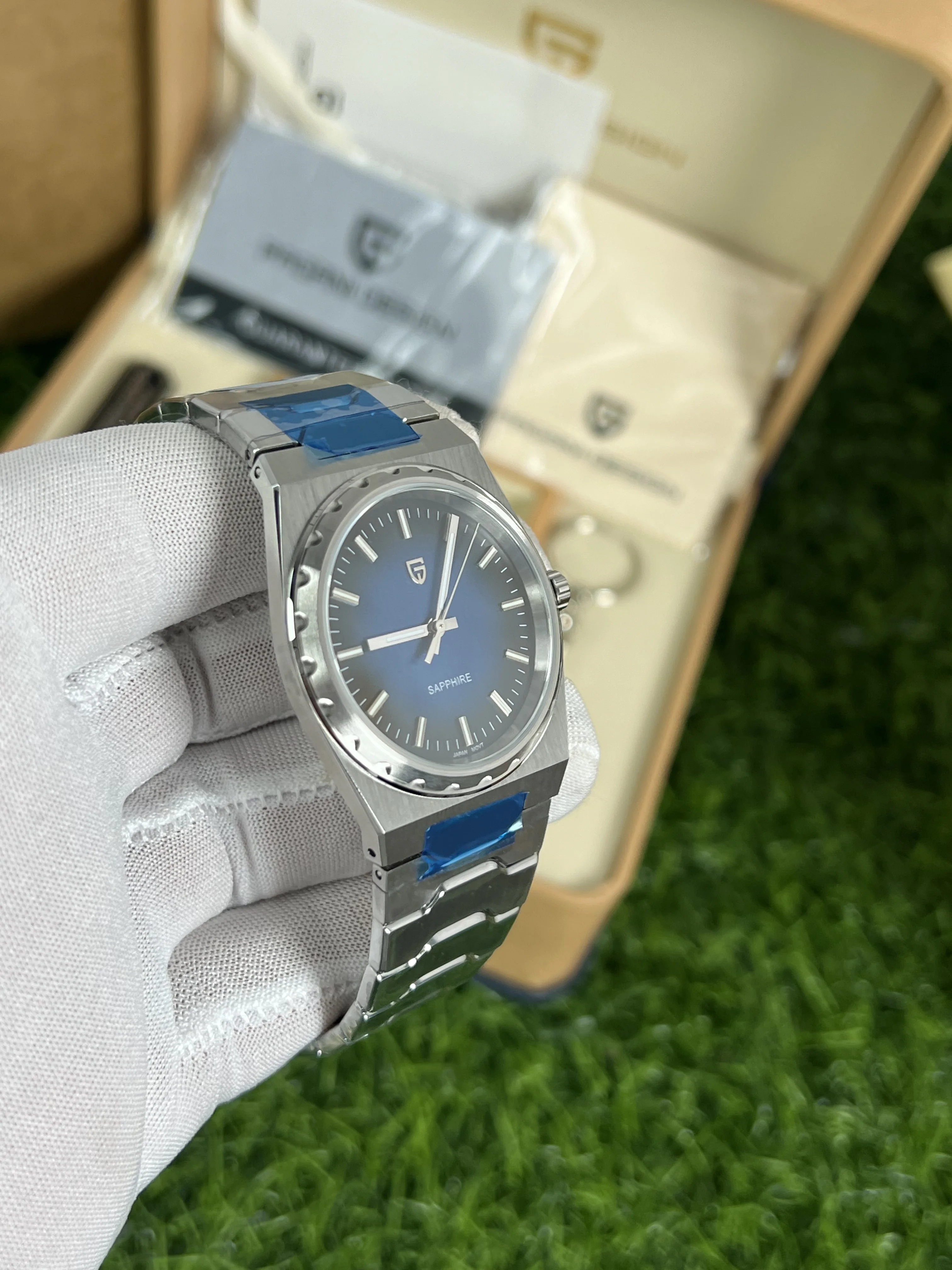 Pagani Design 7MM Ultra Mince Minimaliste Hommes Montres à Quartz, Verre de Saphir en Acier Inoxydable Montre-Bracelet, 100M étanche Lumineux Japon Mouvement