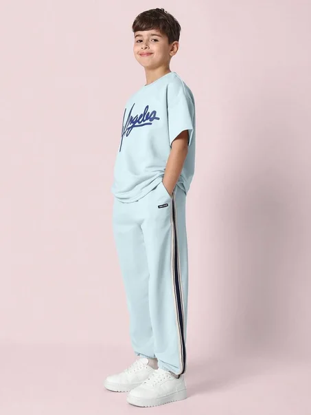 طقم للأولاد