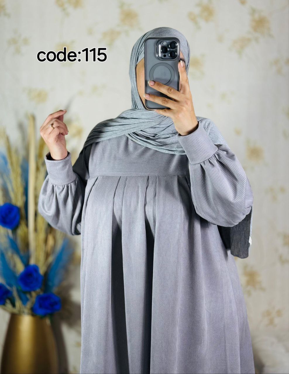 عباية طويلة ثوب : فودان مشرط.